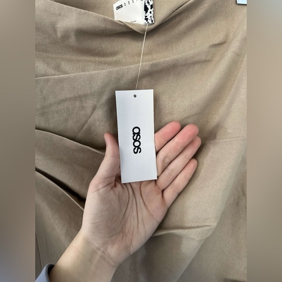 ASOS DESIGN Ruched Mini Skirt Stone size 2-NWT - Picture 11 of 12